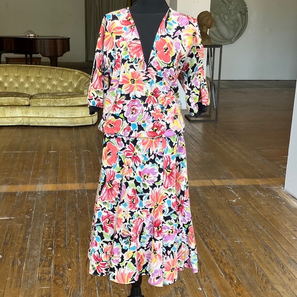 Vintage Dresses & Skirts - Vintage floral, two piece skirt set